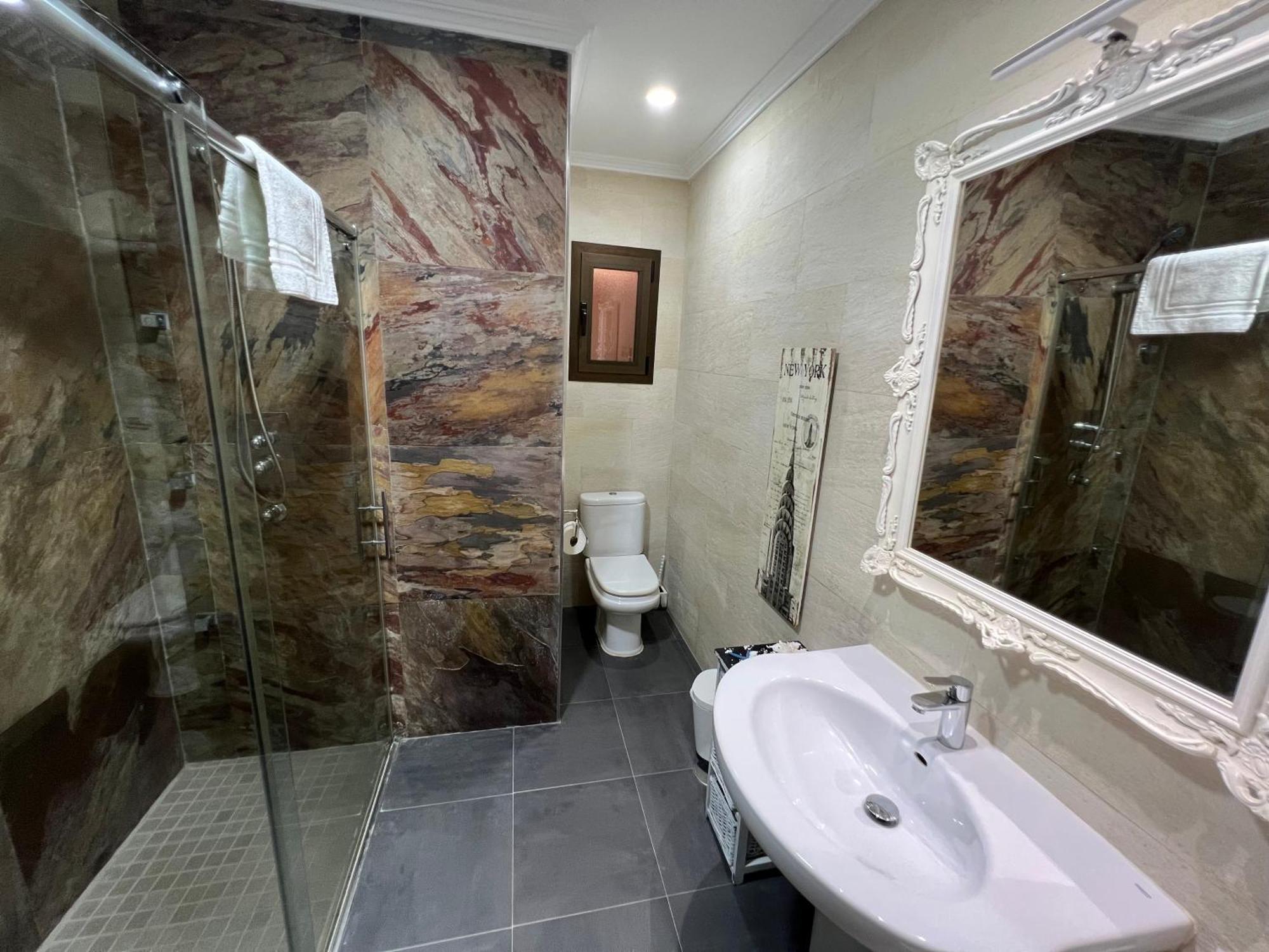 Serenity House By Homes For Pleasure Holiday home *